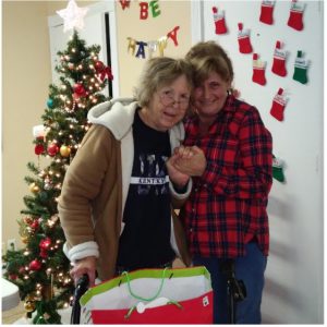 Silver Bells program seeks to comfort lonely seniors in western Kentucky, <span class=tnt-section-tag no-link>News</span>